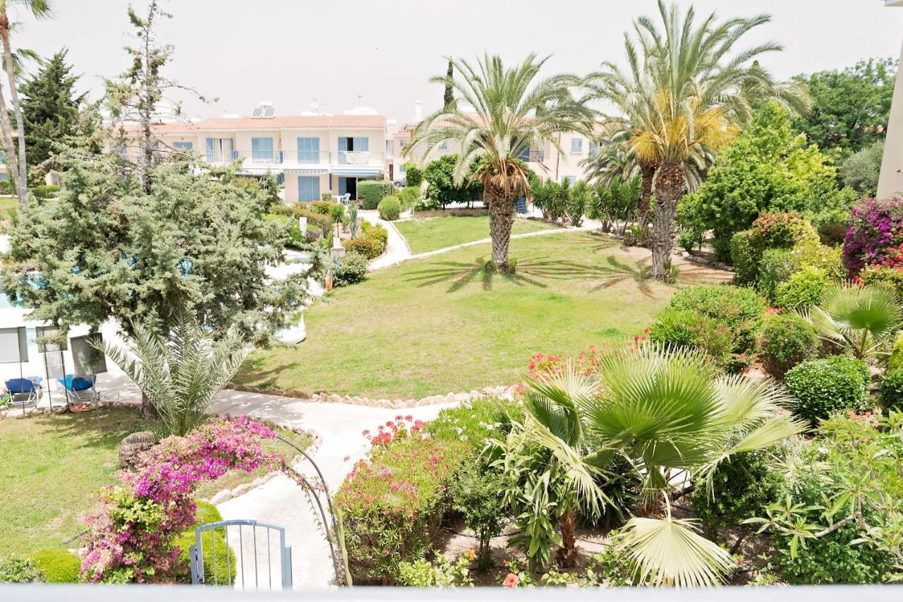 Holiday Apartment Walking Distance To The Sea Paphos Extérieur photo